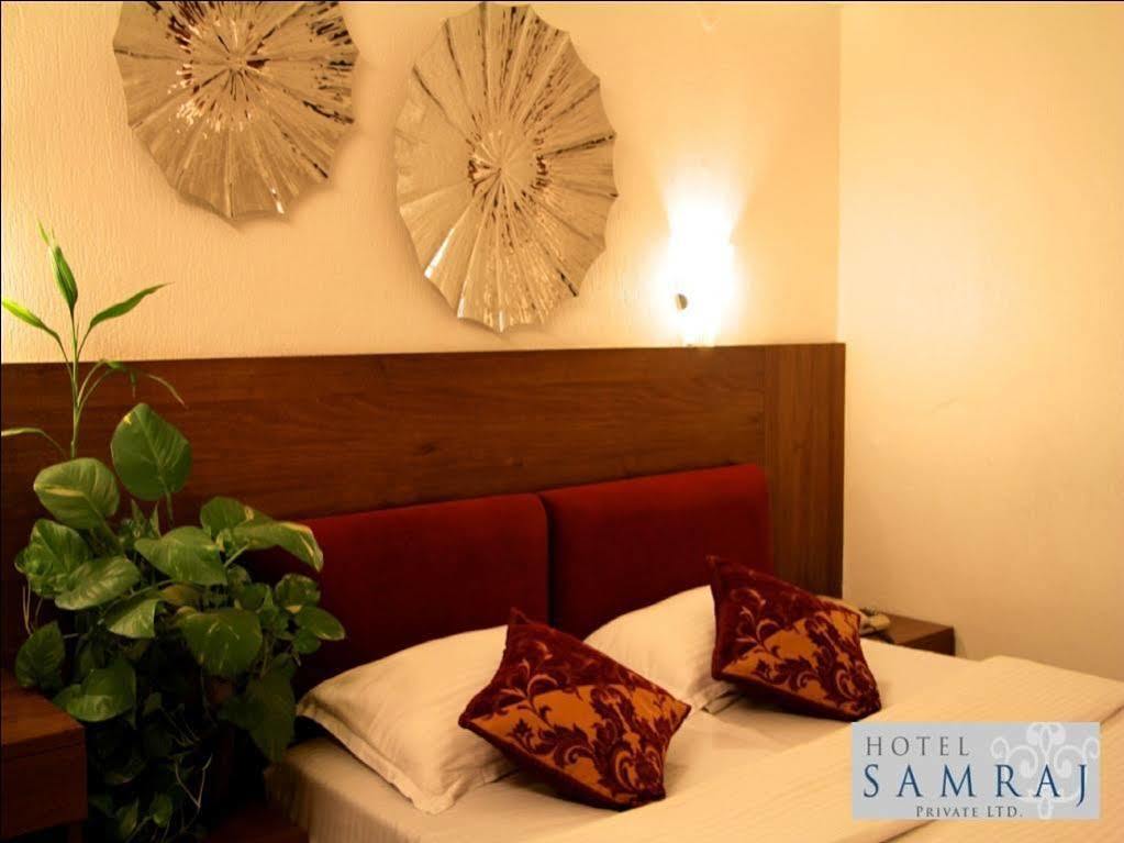 Hotel Samraj Mumbai  Buitenkant foto