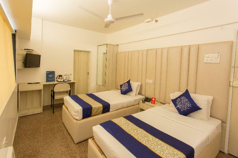 Hotel Samraj Mumbai  Buitenkant foto