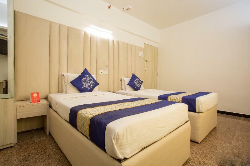 Hotel Samraj Mumbai  Buitenkant foto